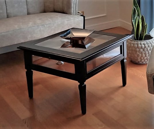 Tavolino da salotto a bacheca quadrato color moka 70x70