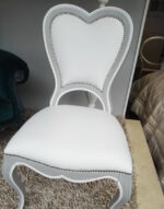 Sedia cuore in legno