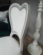 Sedia cuore in legno