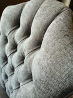 Sedia schienale capitonnè gambe sciabola laccate