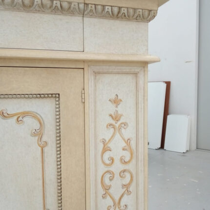Credenzone dipinto