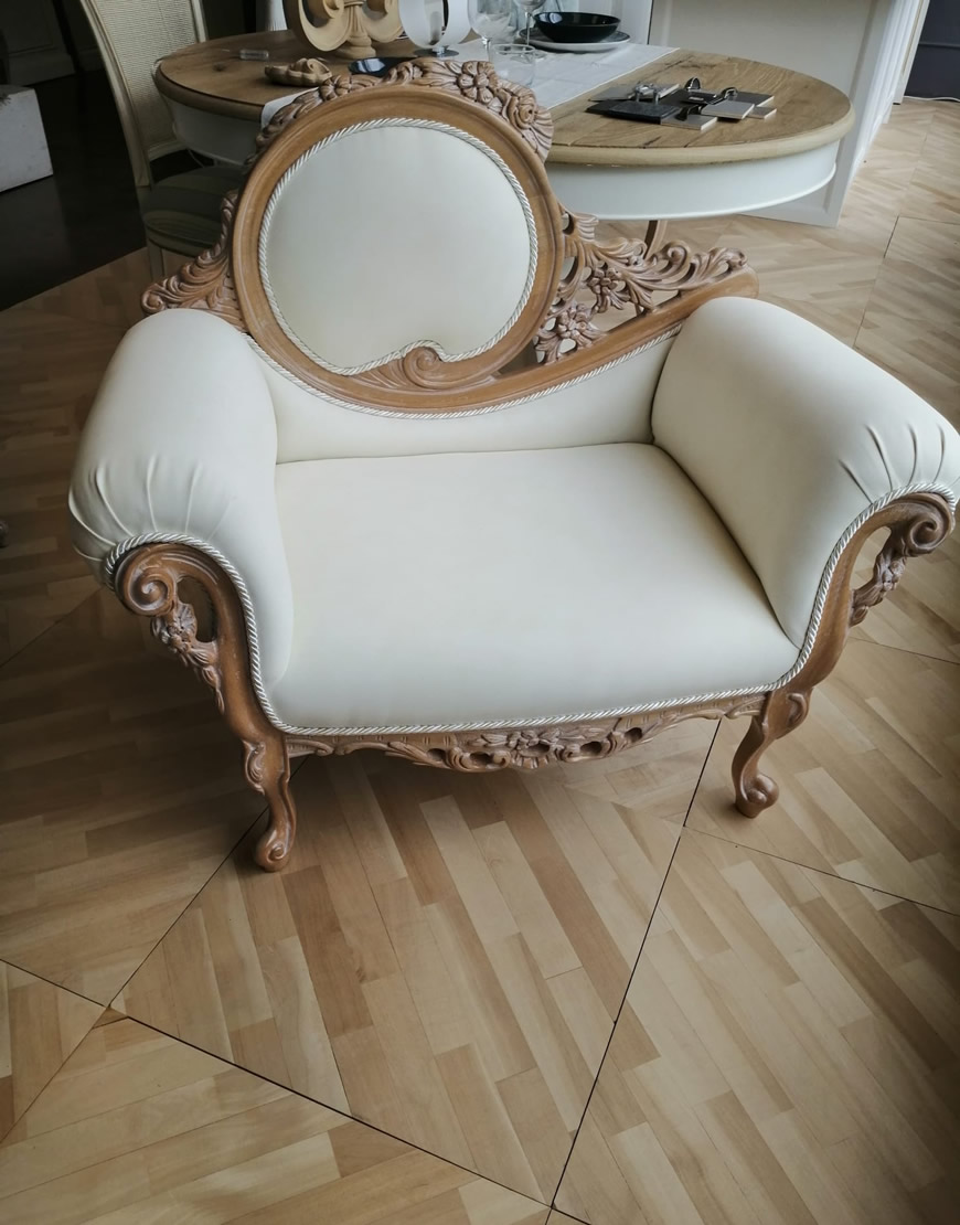 table Poltroncina barocca