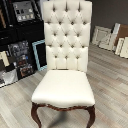 Sedia schienale capitonnè - gambe francesi
