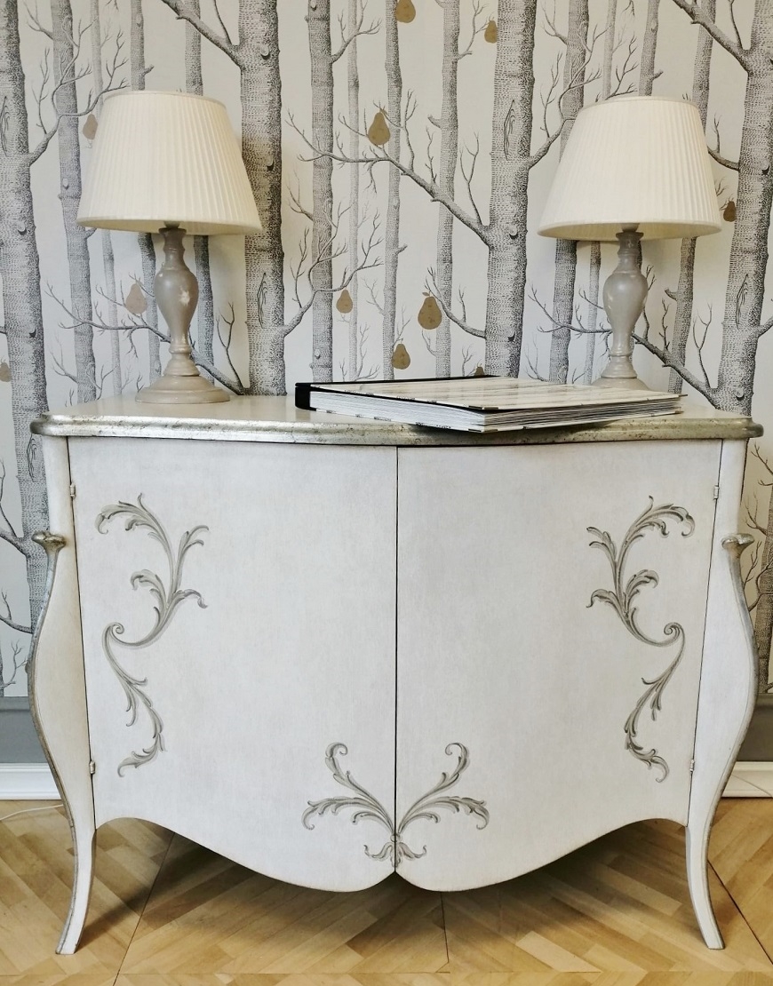 sideboard Credenzina due ante dipinta L.125 P.60H.100