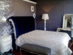 Letto imbottito con intaglio rose