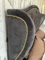 Letto matrimoniale con alette effetto bergere in capitonne'