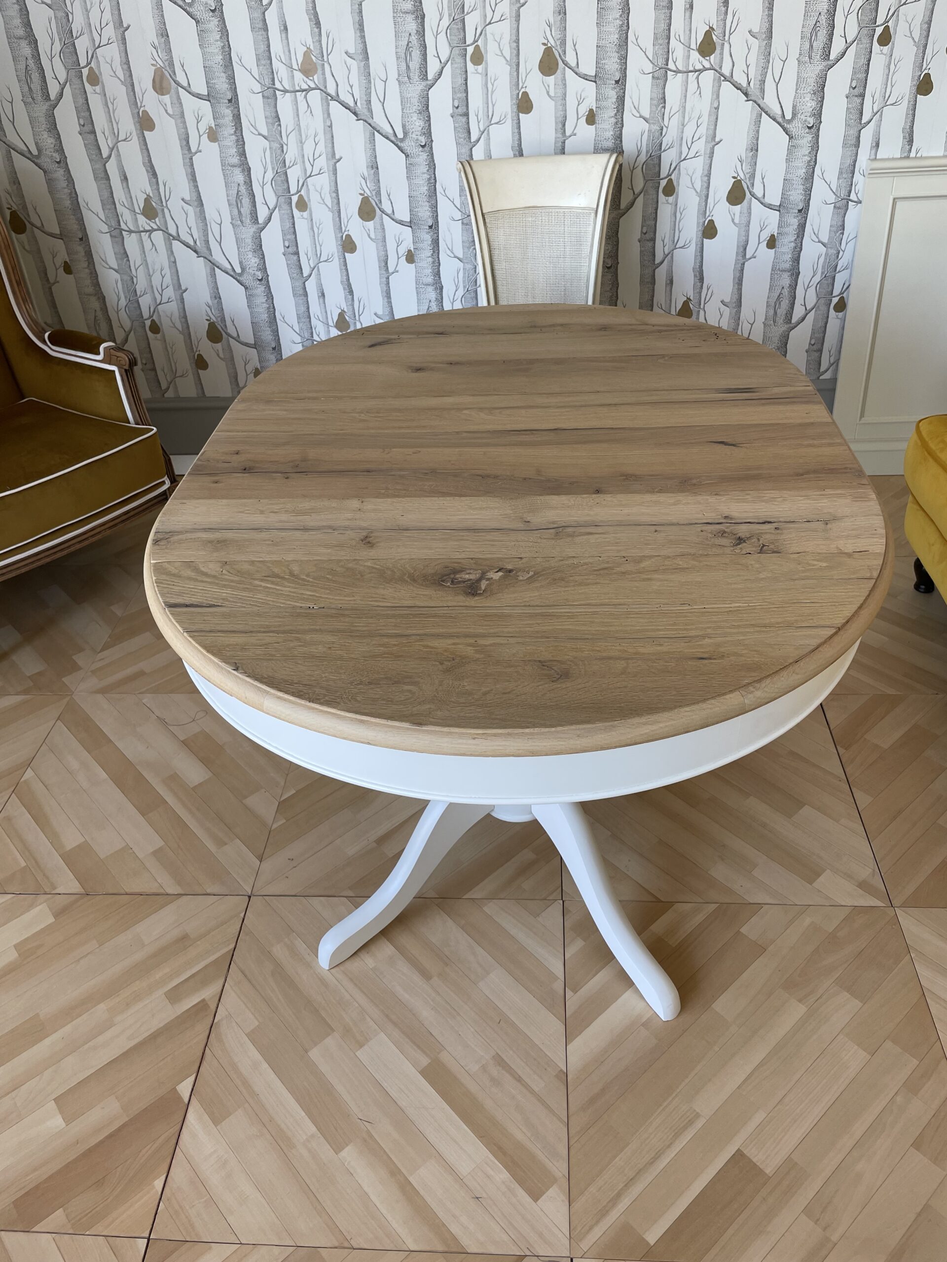 Tavolo Tondo in Rovere Vecchio Diam.110 Tavolo Tondo in Rovere Vecchio Diam.110