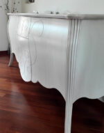 Credenza due ante e tre cassetti