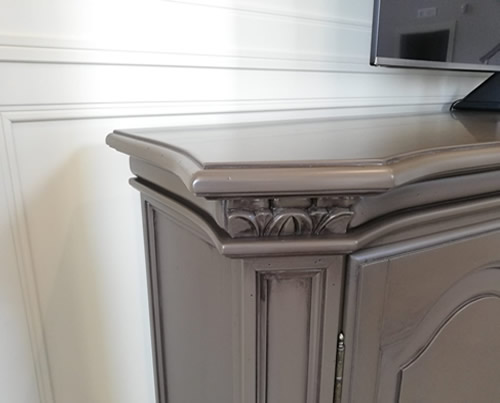 Credenza sagomata Credenza sagomata