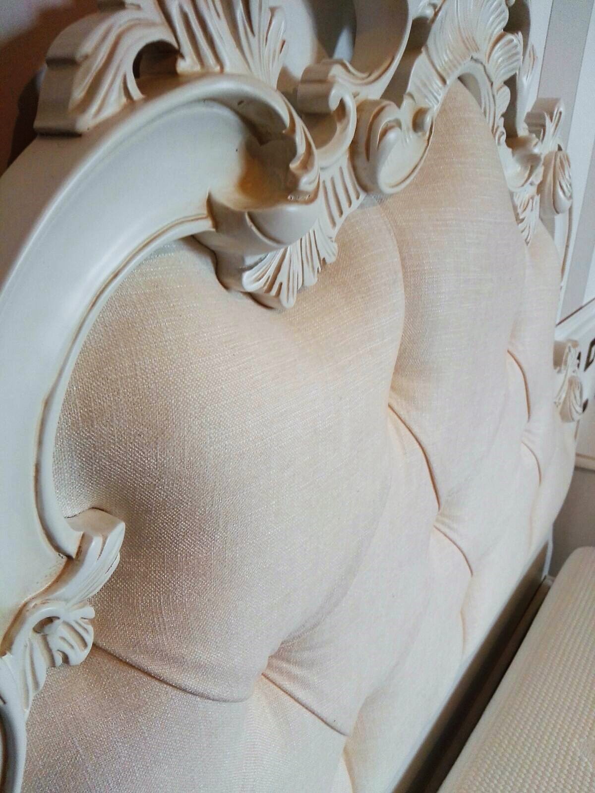 Letto Intagliato con contenitore e rete alzaletto Letto Intagliato con contenitore e rete alzaletto