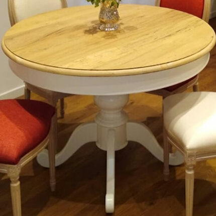 Tavolo rotondo con piano lastronato in rovere
